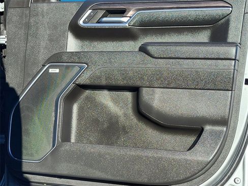 Certified 2023 Chevrolet Silverado 1500 LTZ w/ LTZ Convenience Package II image 16