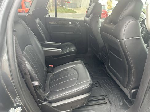 Used 2014 Buick Enclave Leather image 11