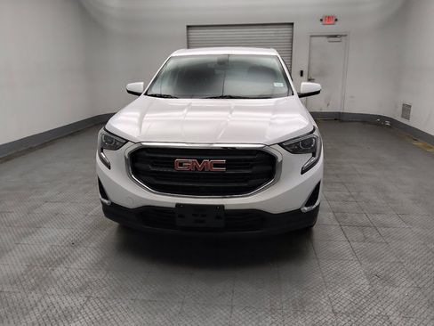 Used 2018 GMC Terrain SLE image 15