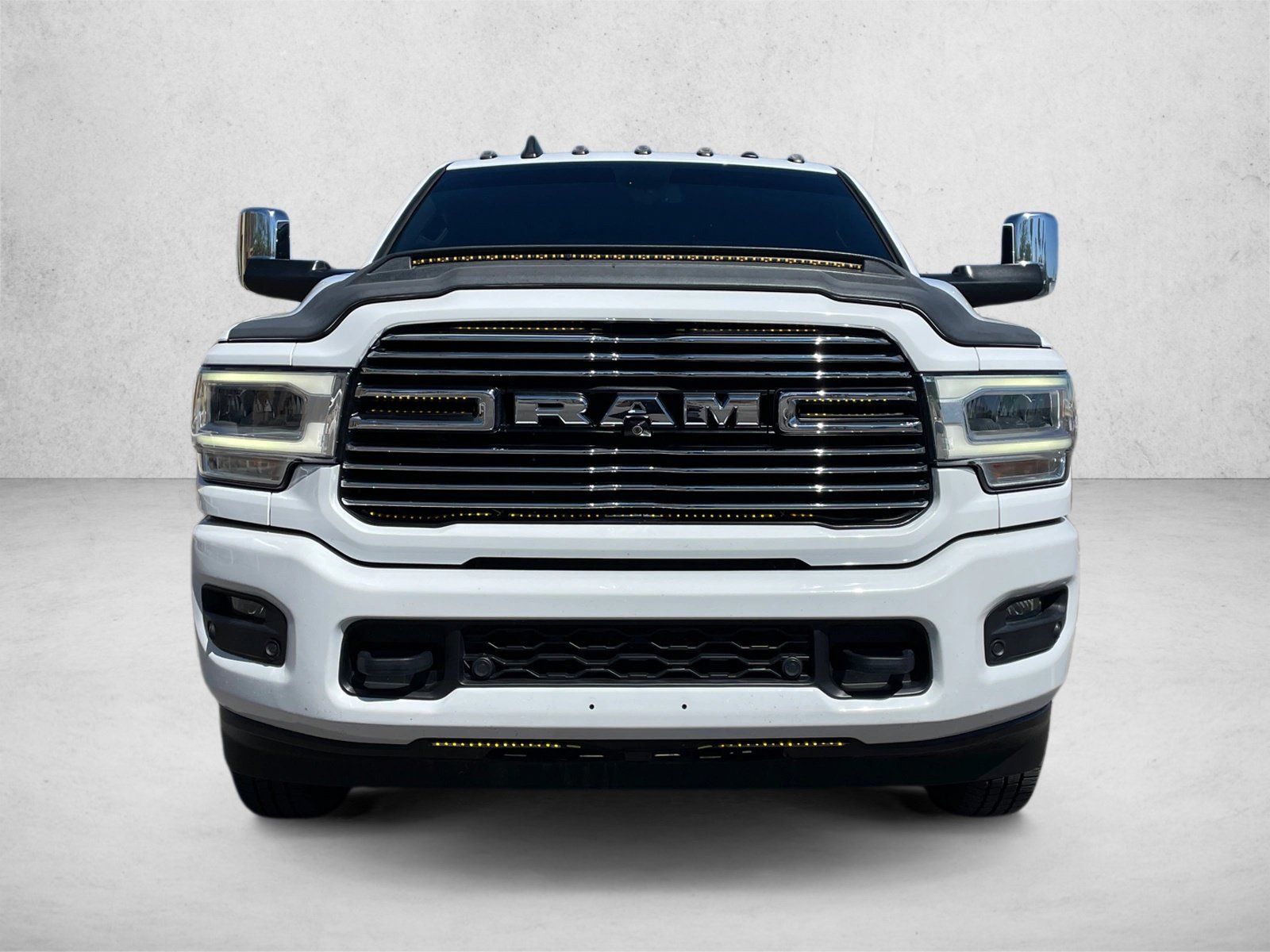 Used 2020 RAM 3500 Laramie AWD/4WD image 2