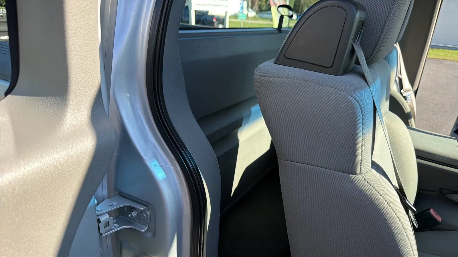 Used 2004 Ford F150 XL RWD image 40