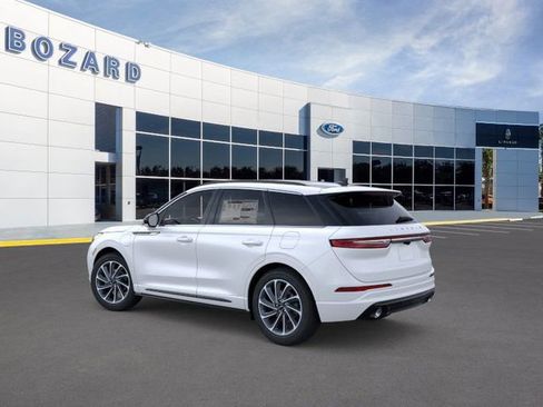 New 2026 Lincoln Corsair Grand Touring image 4