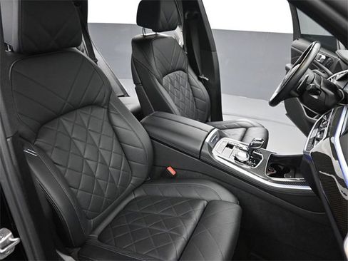 Used 2023 BMW X5 M50i w/ Executive Package image 28