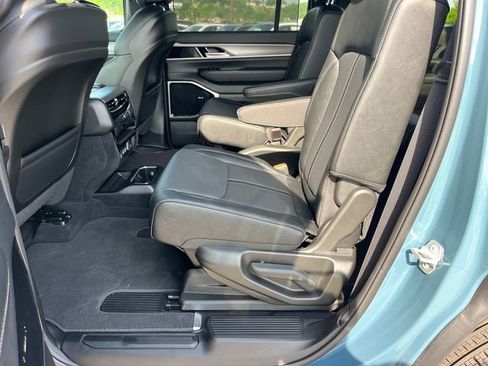 New 2026 Jeep Grand Wagoneer Limited AWD/4WD image 22