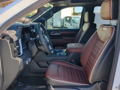 New 2026 GMC Sierra 2500 Denali Ultimate image 22