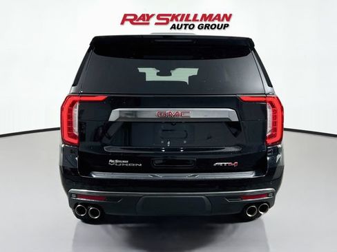 Used 2023 GMC Yukon AT4 w/ AT4 Premium Package AWD/4WD image 6