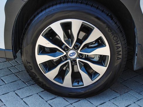 Used 2024 Subaru Outback Limited AWD/4WD image 10