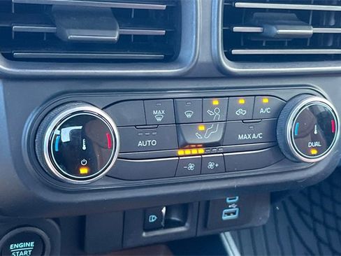 Used 2022 Ford Maverick Lariat image 22