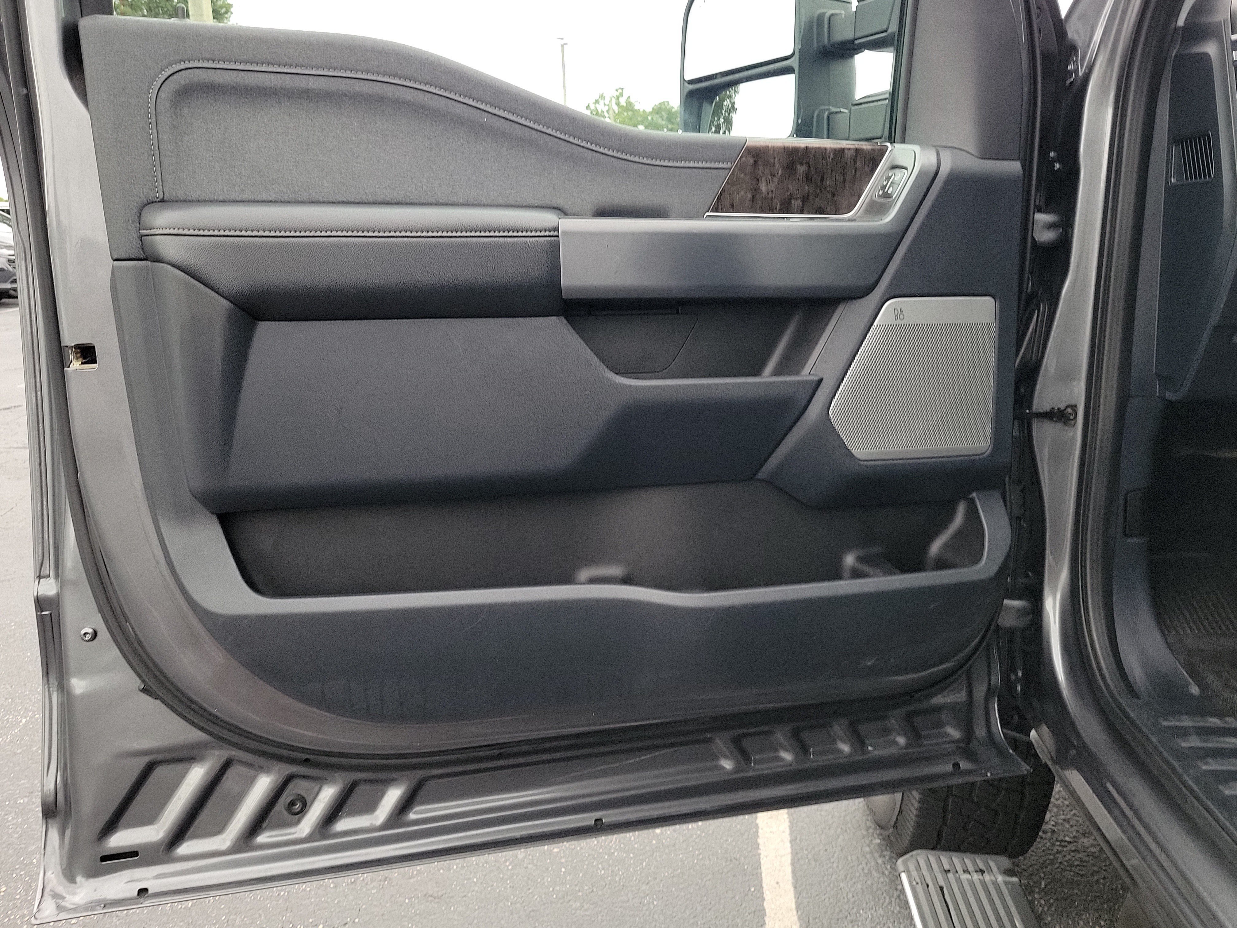 Used 2023 Ford F250 Lariat AWD/4WD image 17