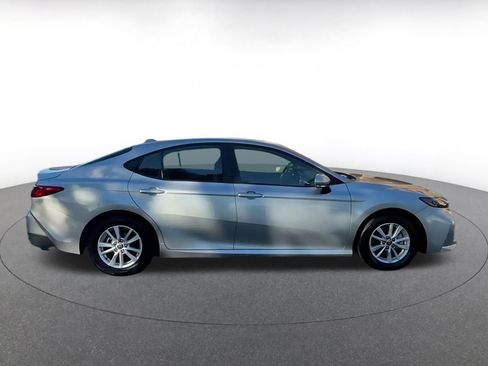 Used 2025 Toyota Camry LE image 16