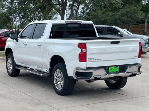 Used 2022 Chevrolet Silverado 1500 LTZ AWD/4WD image 4