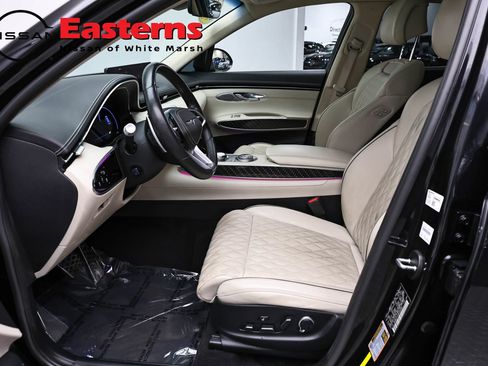 Used 2022 Genesis GV70 3.5T Sport w/ Sport Prestige Package AWD/4WD image 14