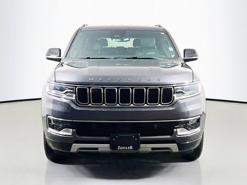 Used 2023 Jeep Wagoneer Series II AWD/4WD image 2