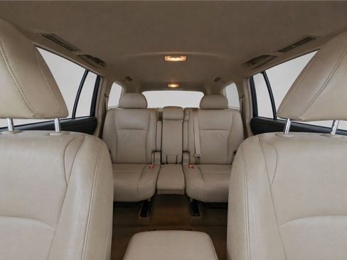 Used 2009 Toyota Highlander Limited w/ Extra Value Pkg 7 FWD image 16