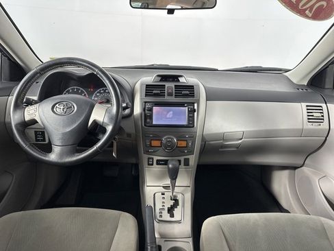 Used 2013 Toyota Corolla LE w/ Premium Pkg image 11