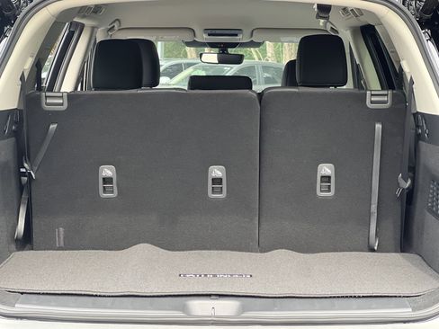 New 2026 Nissan Pathfinder SL FWD image 20
