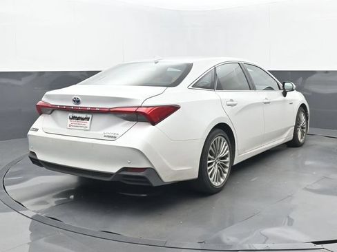 Used 2019 Toyota Avalon Limited w/ Advanced Safety Package FWD image 6