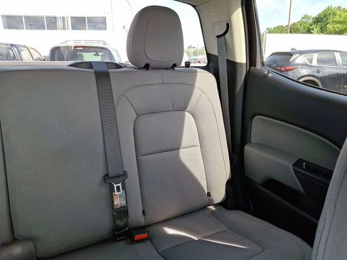 Used 2020 Chevrolet Colorado W/T w/ WT Convenience Package AWD/4WD image 15