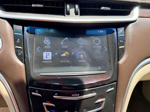 Used 2013 Cadillac XTS Premium AWD/4WD image 24