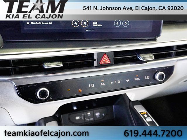 Certified 2025 Kia Sorento S FWD image 33