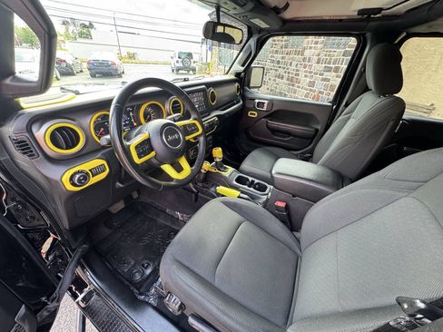 Used 2021 Jeep Gladiator Sport AWD/4WD image 34