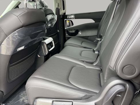 New 2026 Kia Carnival SX FWD image 23
