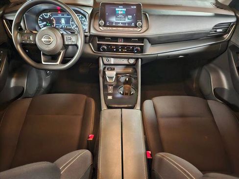 Used 2023 Nissan Rogue S FWD image 17