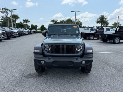 Used 2024 Jeep Wrangler Sport AWD/4WD image 8