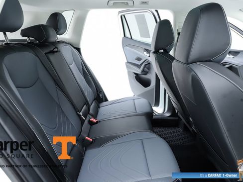 Used 2025 Volkswagen Tiguan SE w/ Panoramic Sunroof Package AWD/4WD image 38