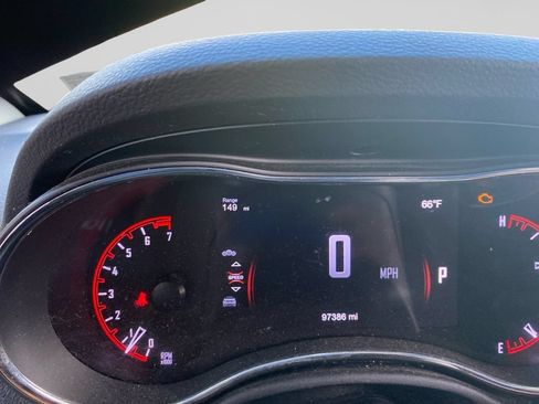 Used 2017 Dodge Durango SXT w/ 3rd Row Seating Group AWD/4WD image 12