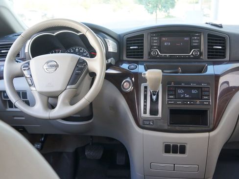 Used 2016 Nissan Quest SV image 34