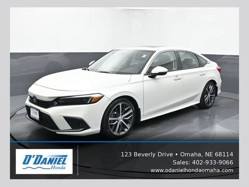 Used 2022 Honda Civic Touring image 1