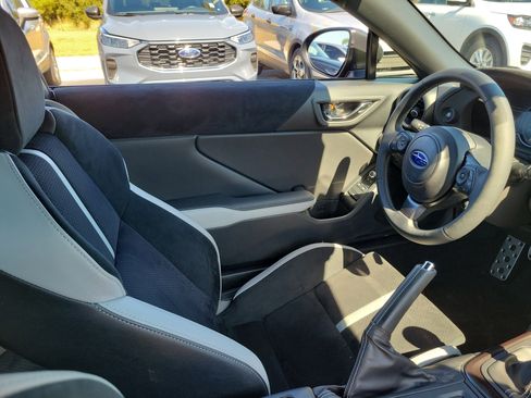 Used 2025 Subaru BRZ Limited w/ Popular Package 2 image 16