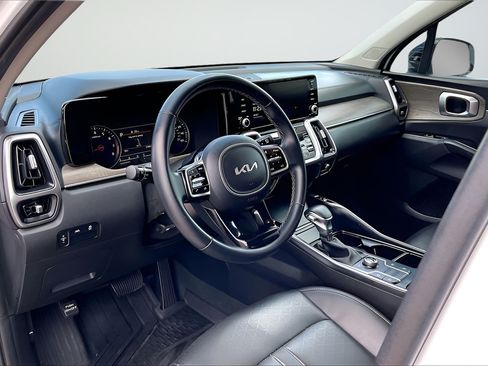 Used 2022 Kia Sorento S AWD/4WD image 14