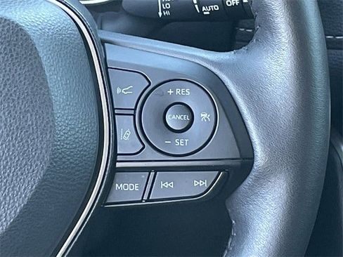 Used 2025 Toyota RAV4 XLE image 14