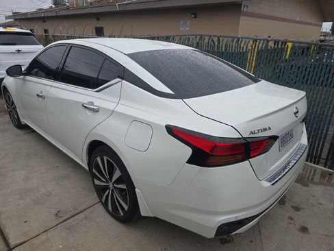 Used 2021 Nissan Altima 2.5 Platinum image 6