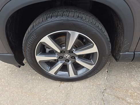 Used 2024 Honda Pilot Elite image 24