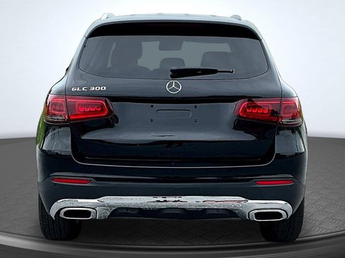 Used 2022 Mercedes-Benz GLC 300 w/ Premium Package Lite image 6