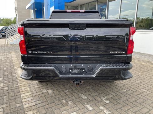 Used 2023 Chevrolet Silverado 1500 Custom AWD/4WD image 4
