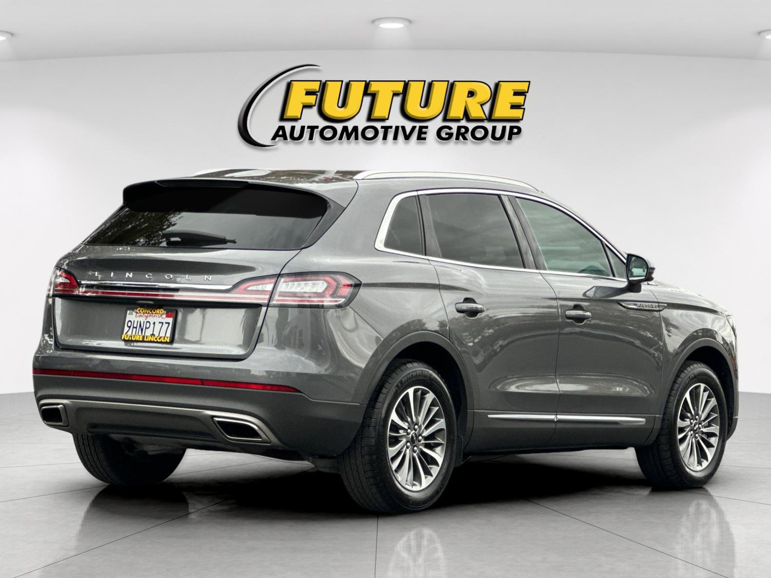 Certified 2023 Lincoln Nautilus FWD w/ Premium Package image 3