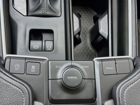 Certified 2025 Toyota Grand Highlander FWD image 26