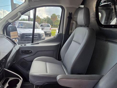 Used 2016 Ford Transit 250 148 Low Roof RWD image 18