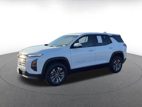 Used 2025 Chevrolet Equinox LT image 8