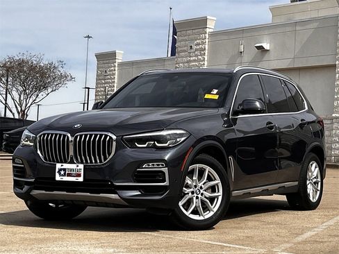 Used 2019 BMW X5 xDrive40i w/ Premium Package image 2