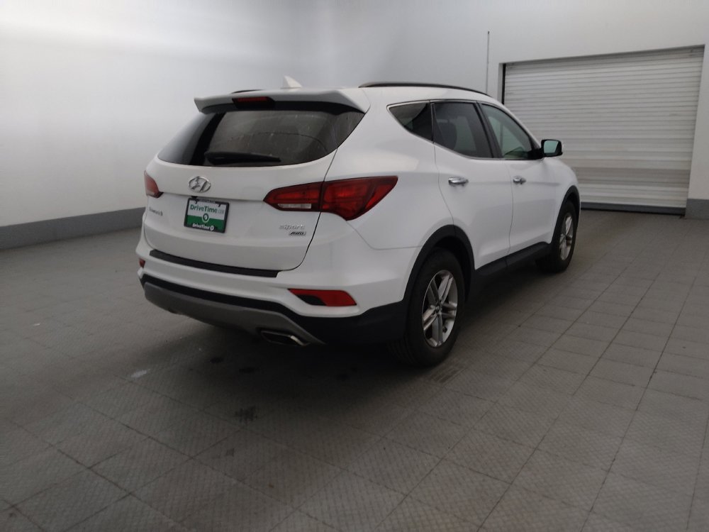 Used 2018 Hyundai Santa Fe Sport w/ 2.4L Value Package 02 AWD/4WD image 9