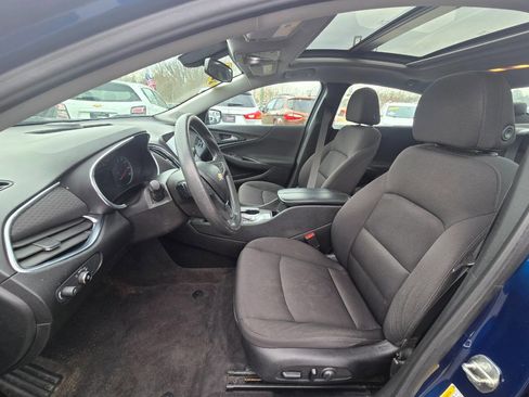 Used 2019 Chevrolet Malibu LT FWD image 23