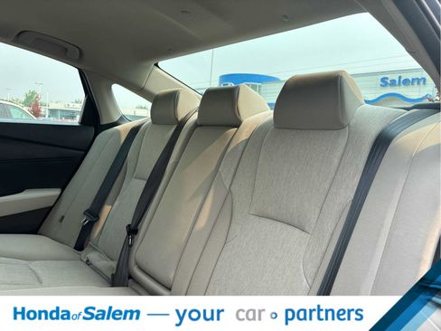 Used 2023 Honda Accord EX image 13