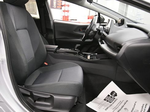 Certified 2024 Toyota Prius LE image 24