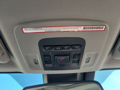 Used 2020 Toyota Camry SE image 24