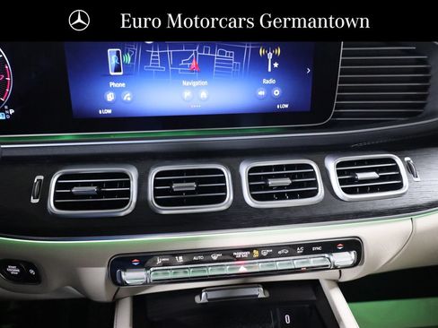 Used 2025 Mercedes-Benz GLS 450 4MATIC w/ AMG Line Exterior image 17